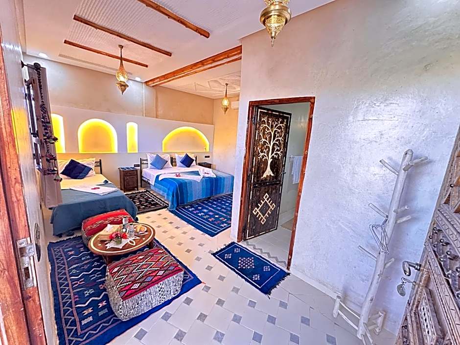 Oasis Tilogui-Luxury Hotel Restaurant and Desert Excursions In Zagora