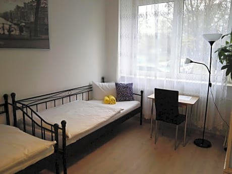Twin Room with Shower