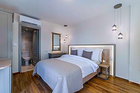 Deluxe Double or Twin Room with Sea View