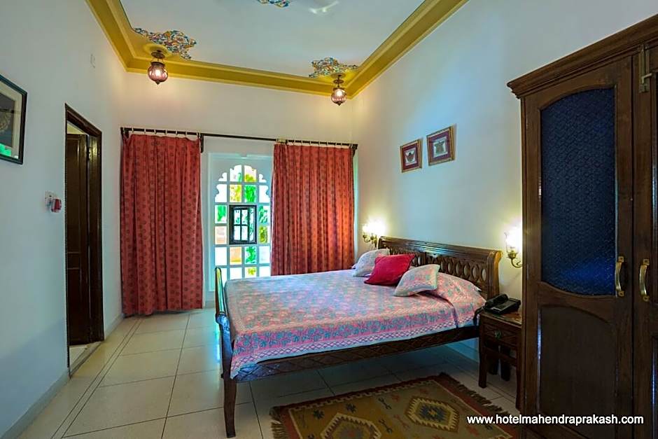 Hotel Mahendra Prakash