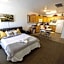 Maple Canyon~waffles~kitchen~wash+dry