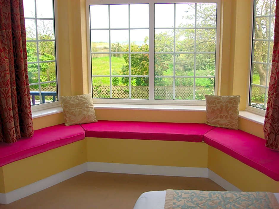 Yellow Mountain Hotel