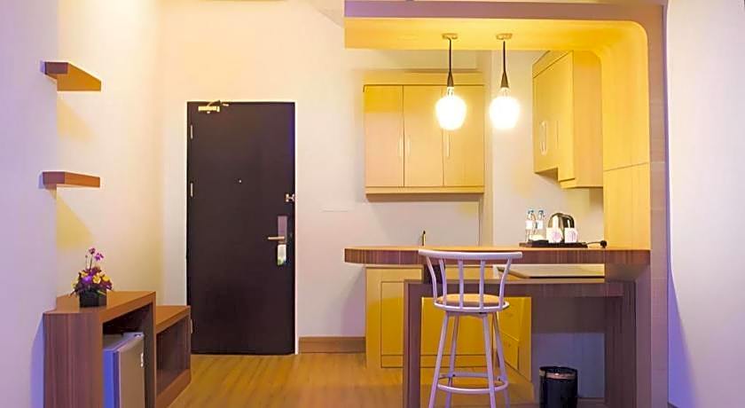 Ayola First Point Hotel Pekanbaru