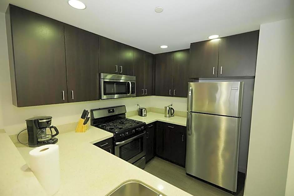 Downtown Cosmopolitan Residences