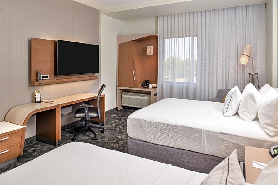 Courtyard by Marriott Charlotte Northlake