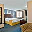 Super 8 by Wyndham Milford/New Haven