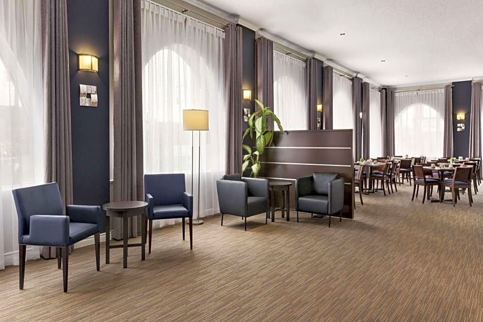 Days Inn & Conference Centre by Wyndham Montreal Airport