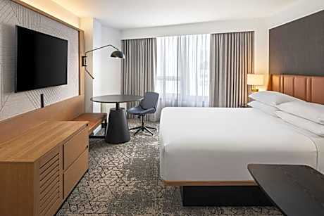 Loring Suite, Club Lounge Access, Suite, 1 King, Sofa Bed
