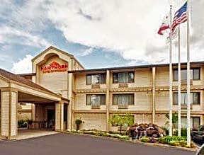 Hawthorn Suites by Wyndham Sacramento Airport