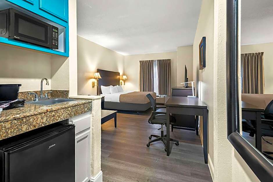 Quality Inn & Suites Lafayette