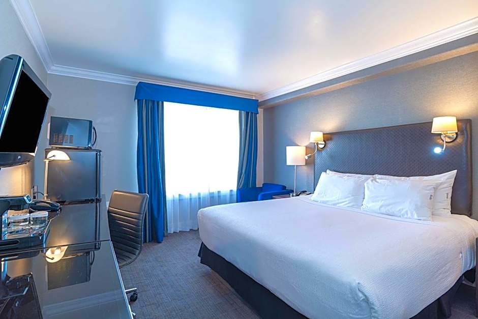 Sandman Signature Edmonton South Hotel