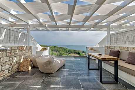 Superior Room, Sea View (1 King Bed and 1 Twin Sofa Bed)