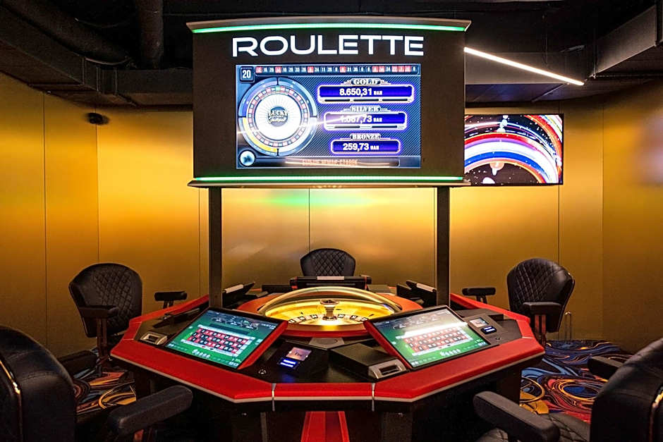 City Park Hotel by CHM