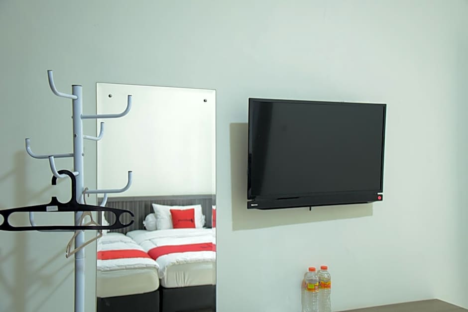 RedDoorz near GOR Satria Purwokerto