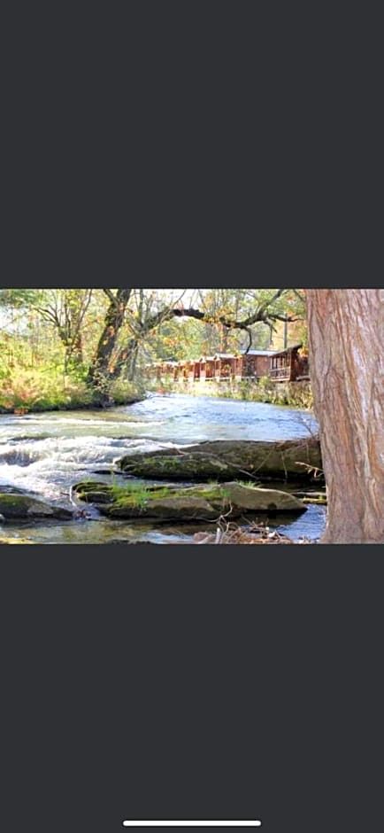 Qualla Cabins and Motel Cherokee near Casino