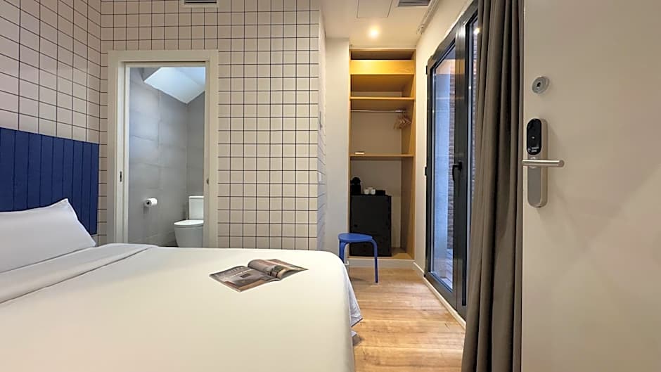 Arte Suites by Olala Homes