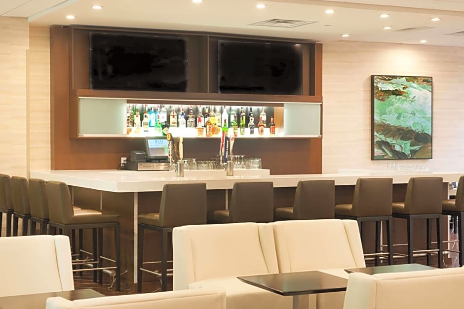 Embassy Suites by Hilton Cincinnati Northeast Blue Ash