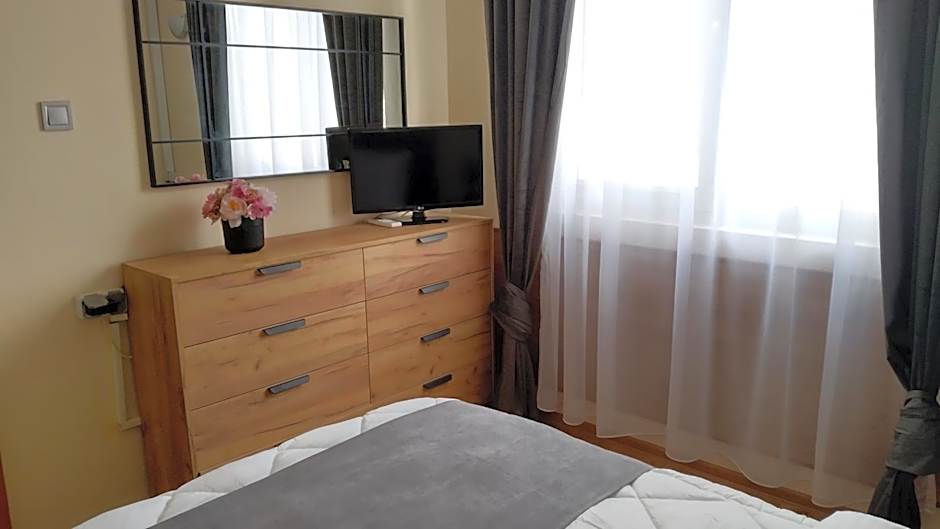 Victoria Family Hotel