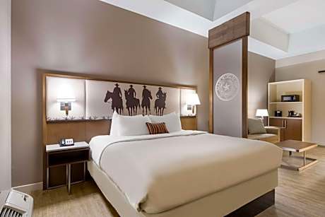 King Suite with Roll-In Shower and Sofa Bed - Disability/Non-Smoking