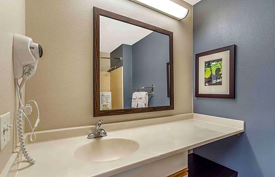 Extended Stay America Select Suites - Chicago - Naperville - East