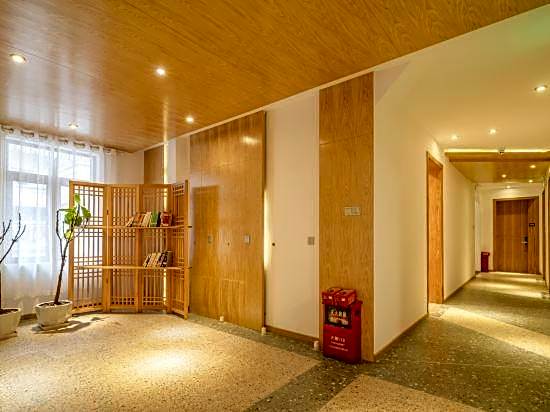 Guangzhou Baqi red house（Beijing Road subway station Pedestrian Street）