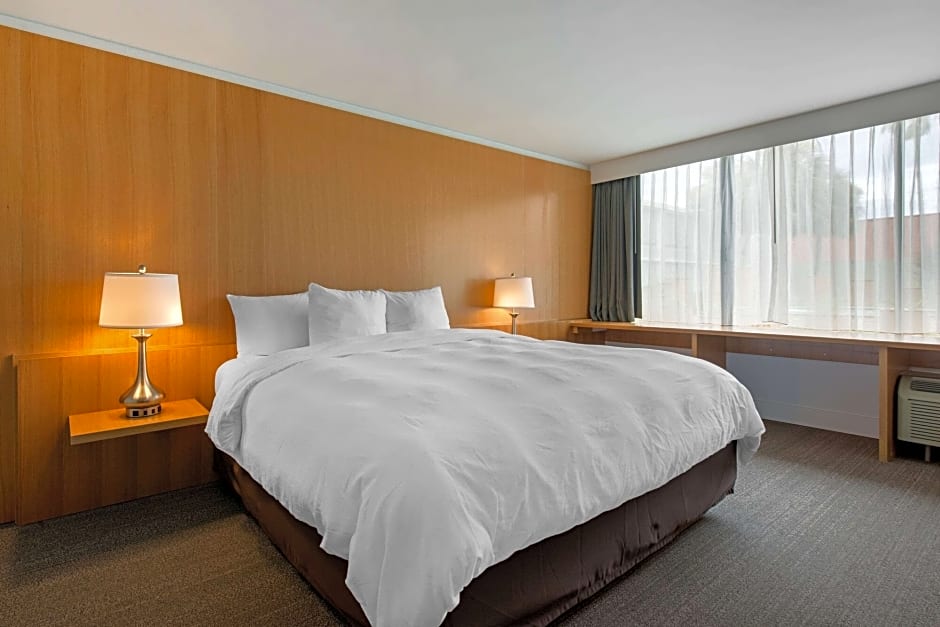 West Wing Boutique Hotel