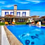Panda Alacati Hotel