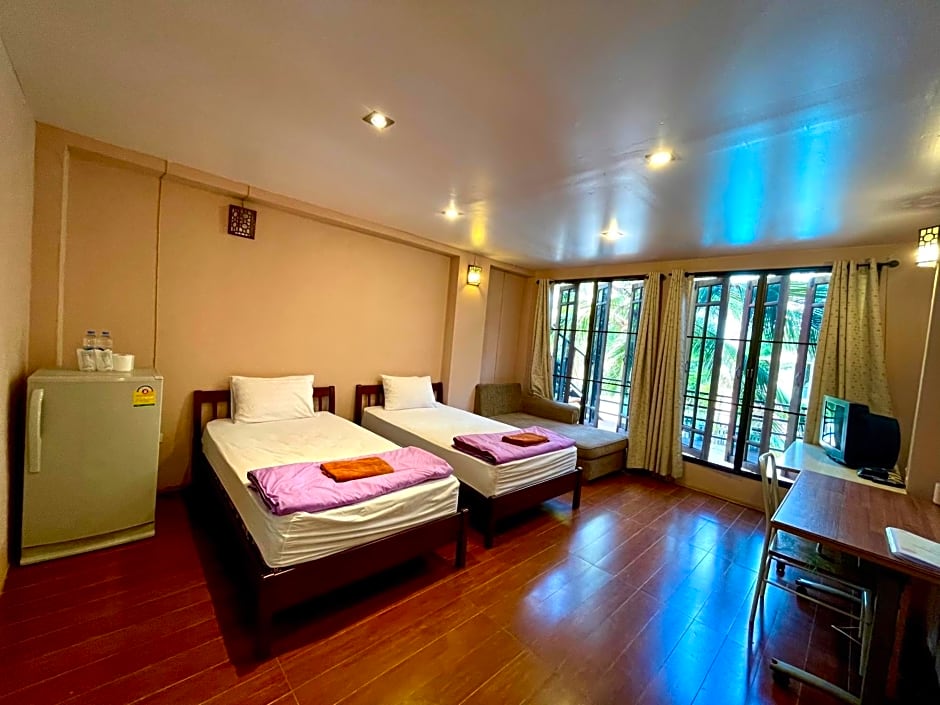 Thana Lagoon Resort – Pak Chong, GA