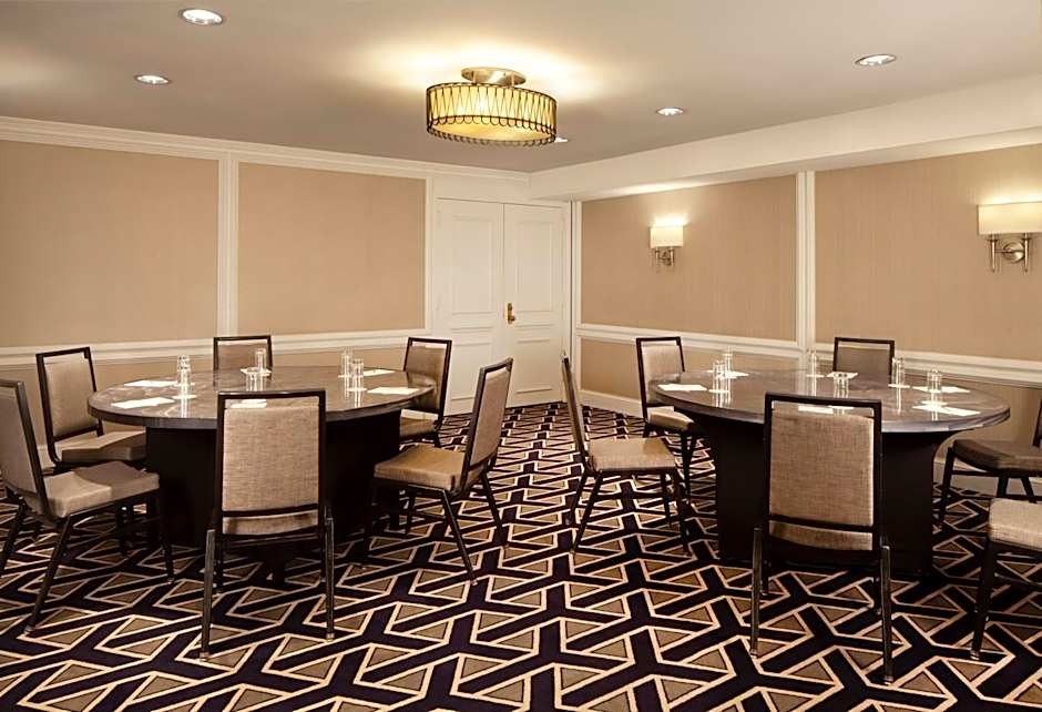 Melrose Georgetown Hotel