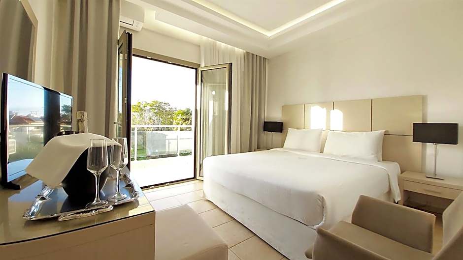 Akrogiali Exclusive Hotel (Adults Only)