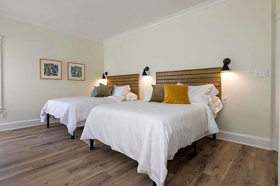 Hilltop 104 Inn at Old Beach