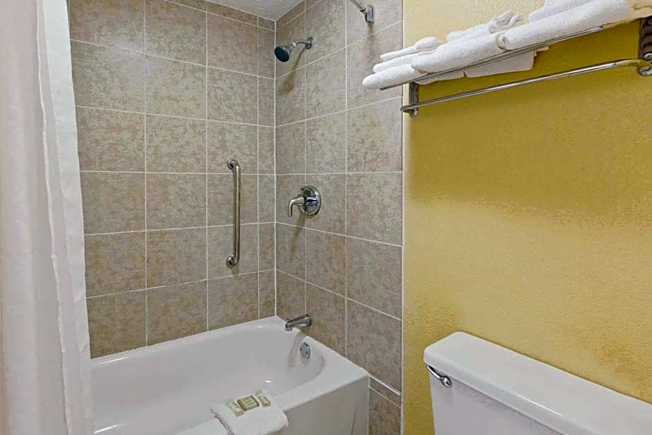 Rodeway Inn Charlotte Airport Area