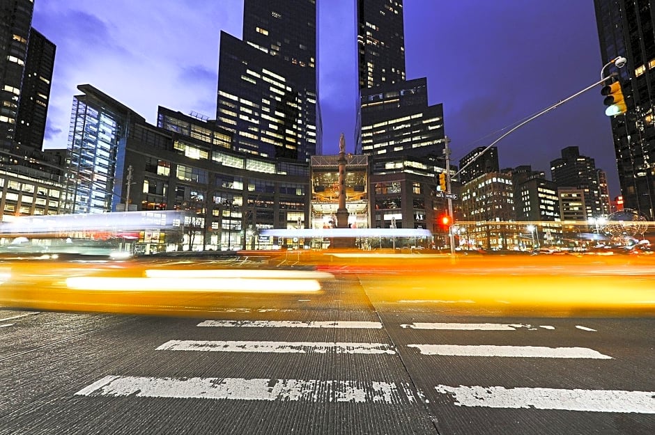 Washington Jefferson at Times Square