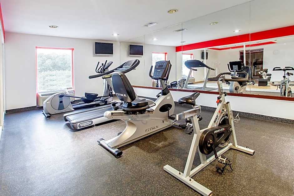 Baymont Inn & Suites Lazaro Cardenas