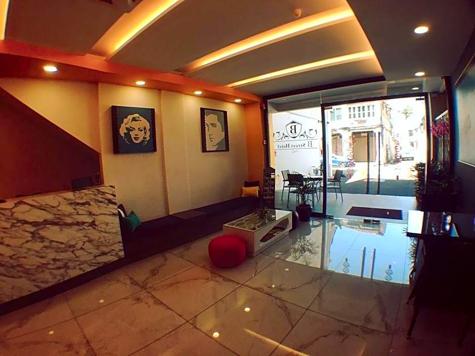 B Street Hotel