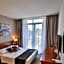Arena Hotel Holiday