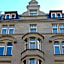 City Hotel West
