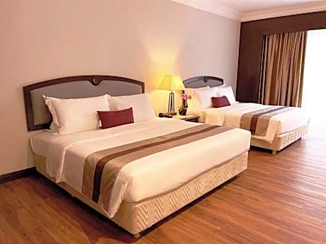 Deluxe Triple Room