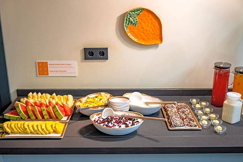 Casa Alhaja by Shiadu