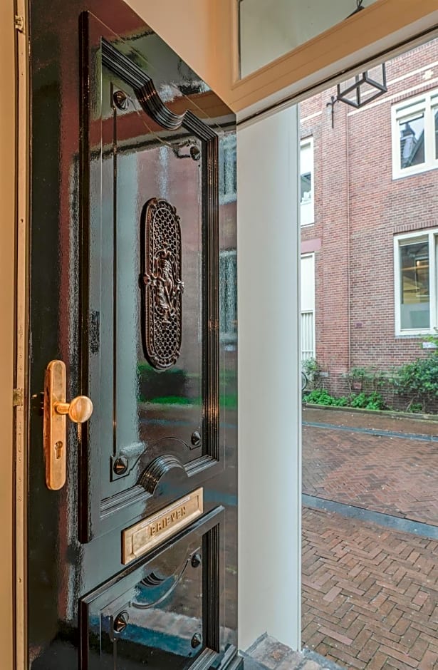 Leidse Square 5 star Luxury Apartment