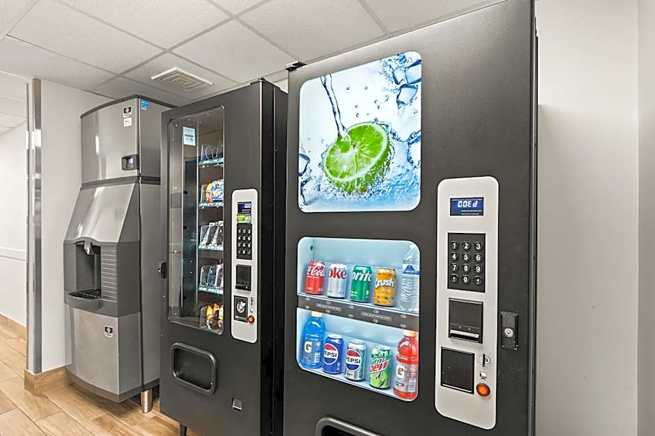 Sleep Inn & Suites Verona - Madison Southwest