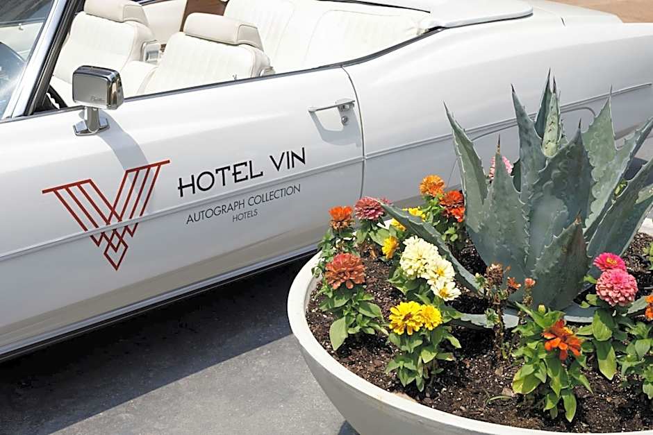 Hotel Vin, Grapevine, Autograph Collection
