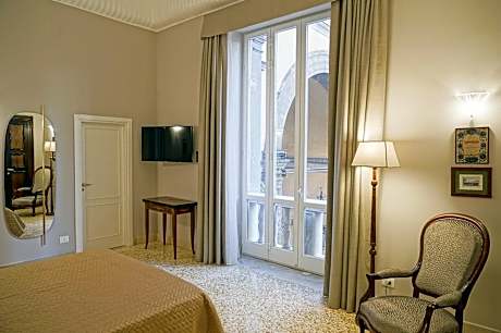 Superior Double Room (1 Double Bed)