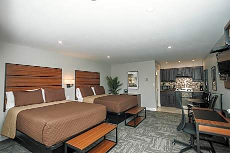 Deluxe Queen Room with Two Queen Beds
