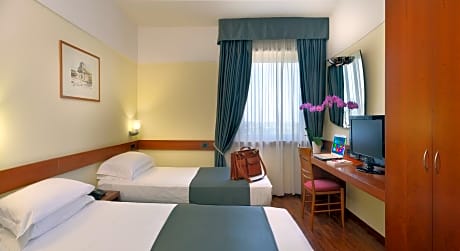 Comfort Triple Room (3 Twin Beds)