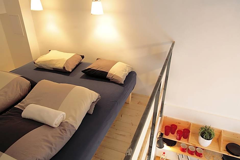 Photo 1 of 7 of Studio Apartment