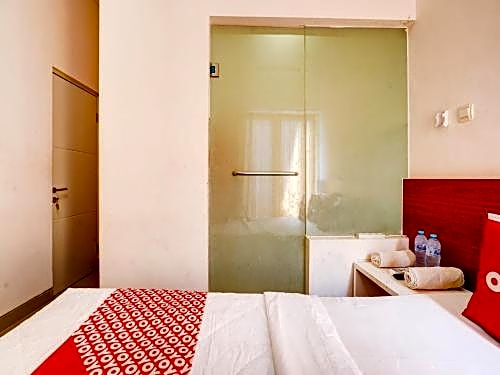 OYO 3995 Airport Village Juanda