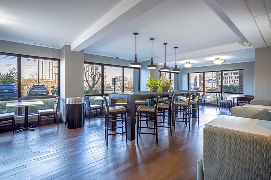 Holiday Inn Express - Newark Airport - Elizabeth by IHG