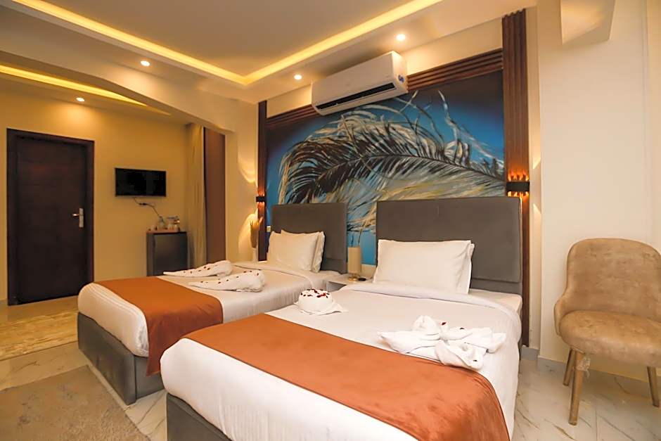 Pyramids Palace INN 5 Minutes from the New Grand Museum