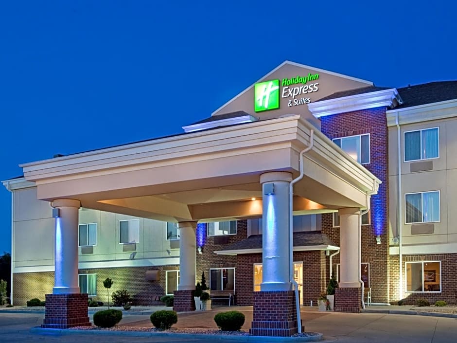 Holiday Inn Express Hotel & Suites Dickinson